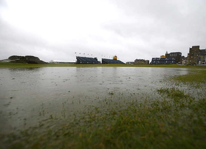 2015 British Open Horrible Weather Conditions at St Andrews Cause Delays