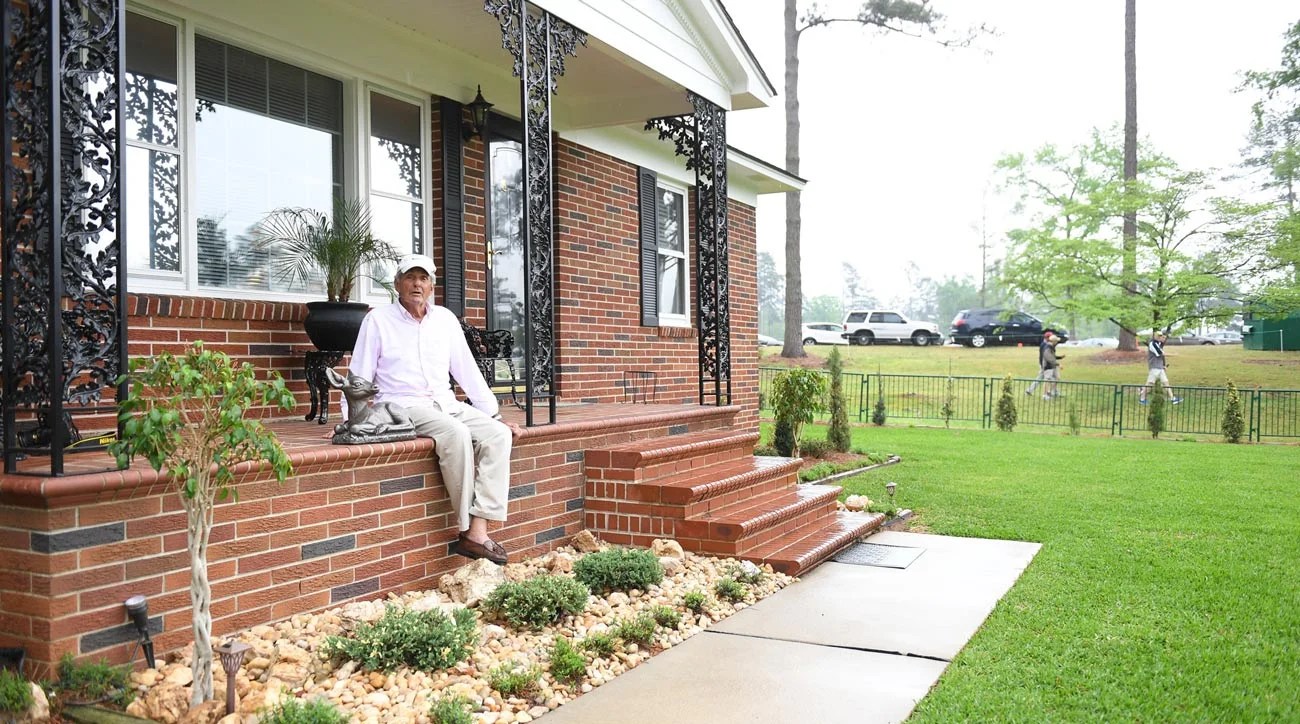 Meet the homeowners who have resisted Augusta National’s advances