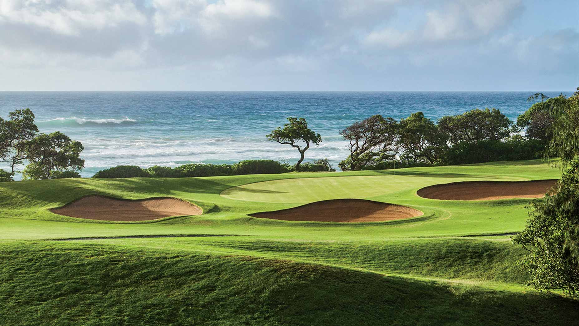 These 10 jawdropping Hawaiian courses are on best kind of island time