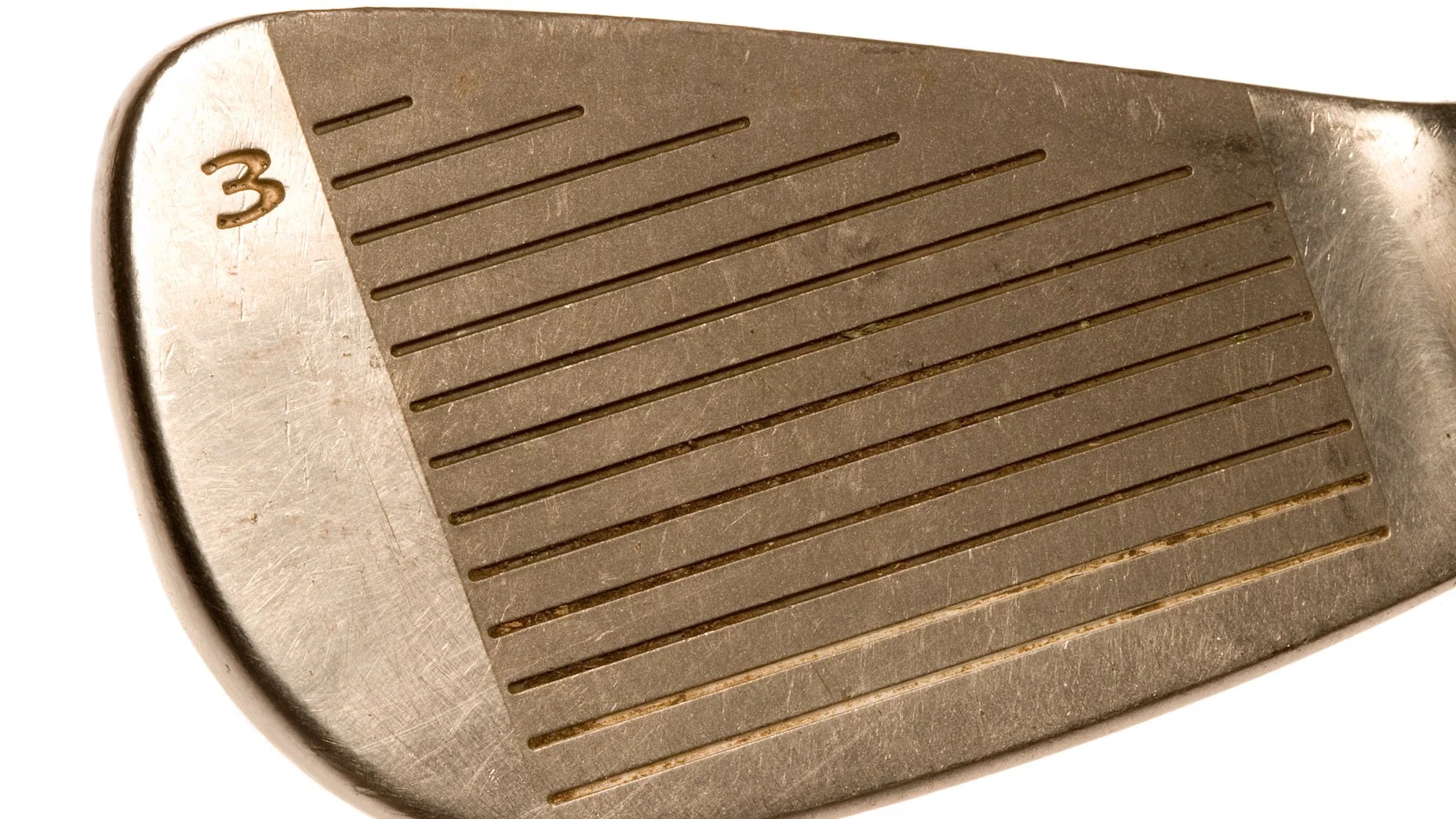 How can I tell if the grooves on my golf clubs are too dull?