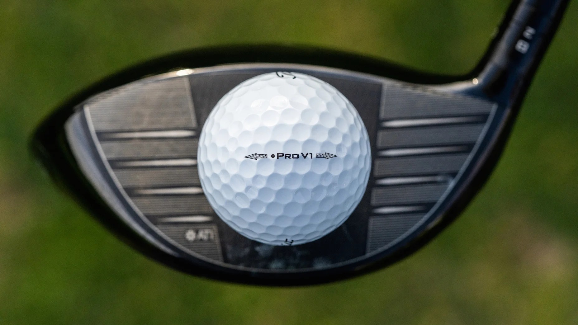 Titleist releases limited quantities of Touronly Pro V1 Left Dot golf ball