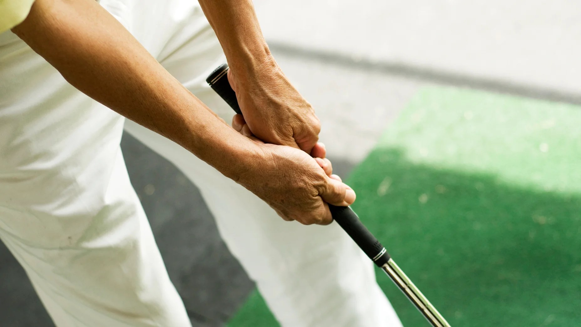 Fully Equipped Mailbag How do different grips affect my golf swing?