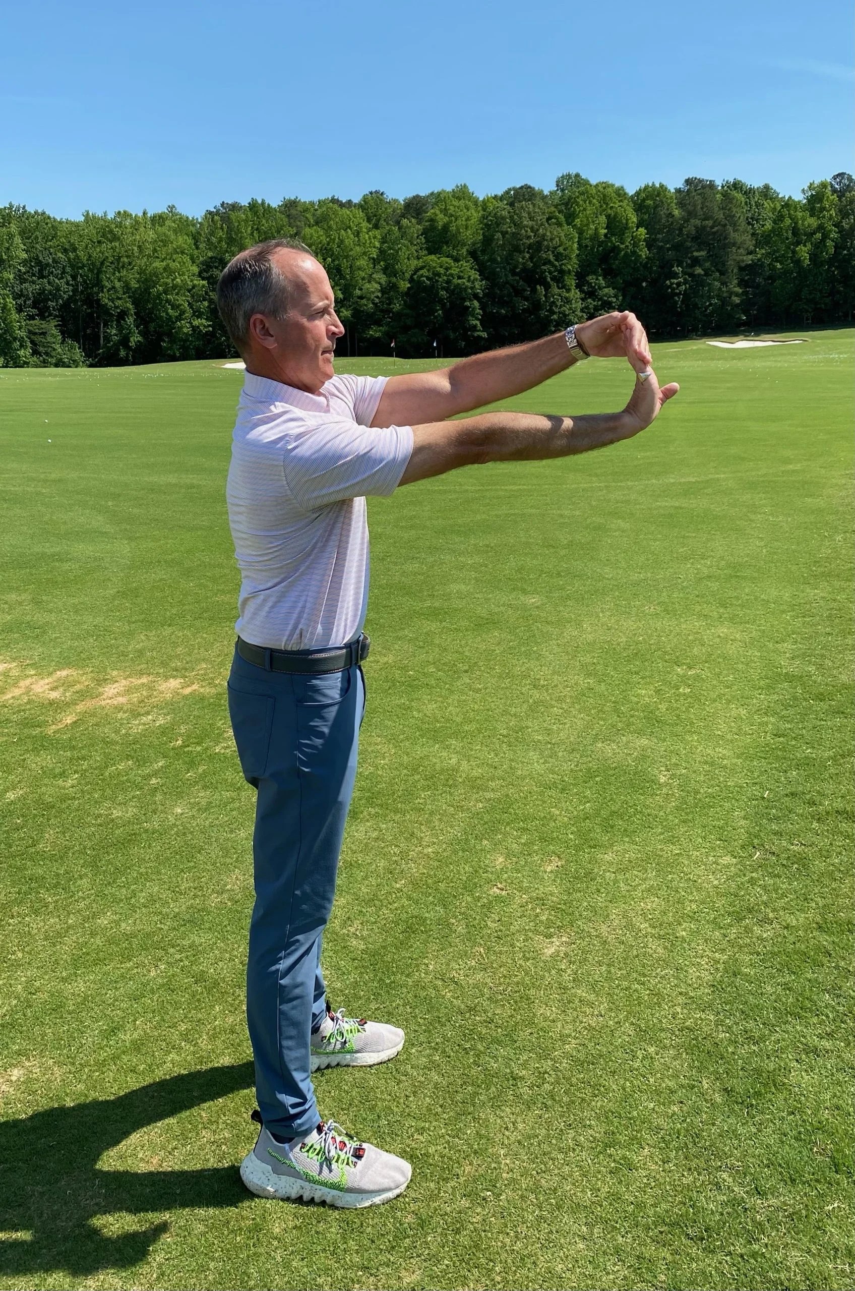 Golf stretches The 5 best preround exercises to do before you tee off