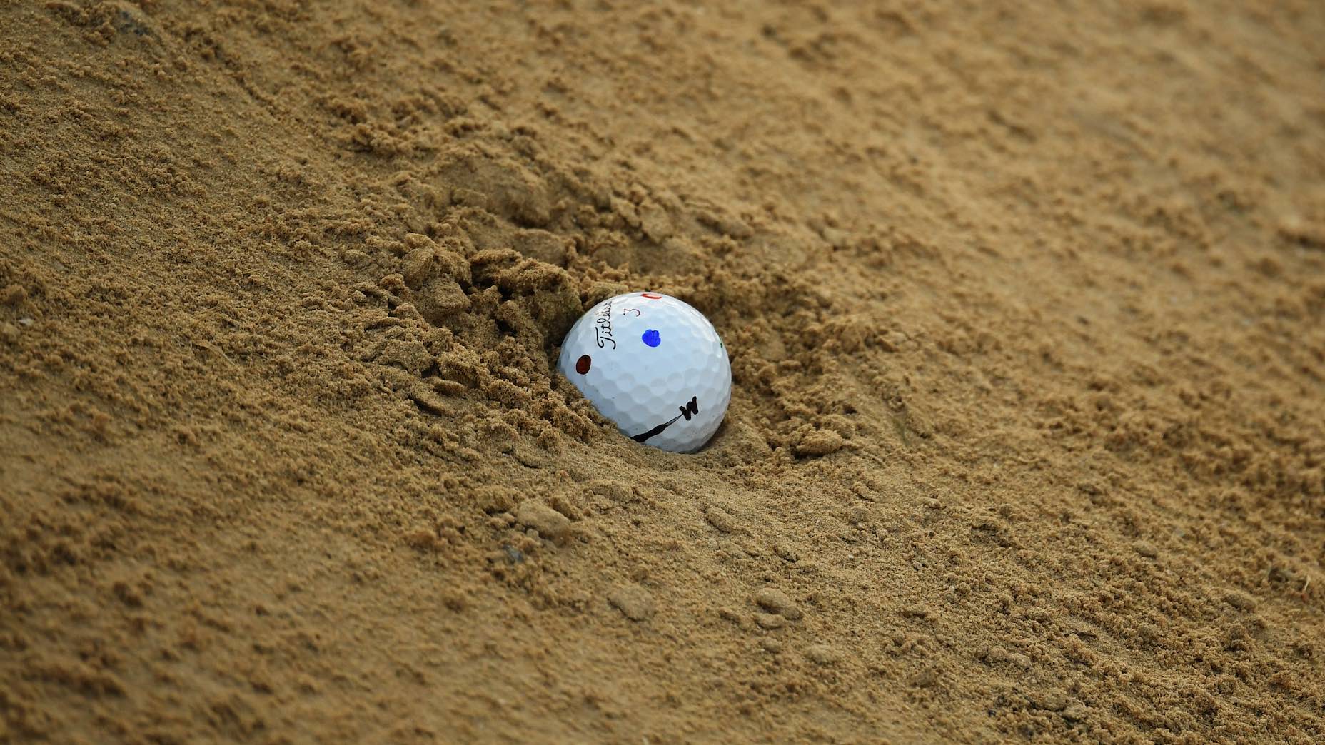 Why Matt Fitzpatrick uses 6 (!) different markers to customize his golf