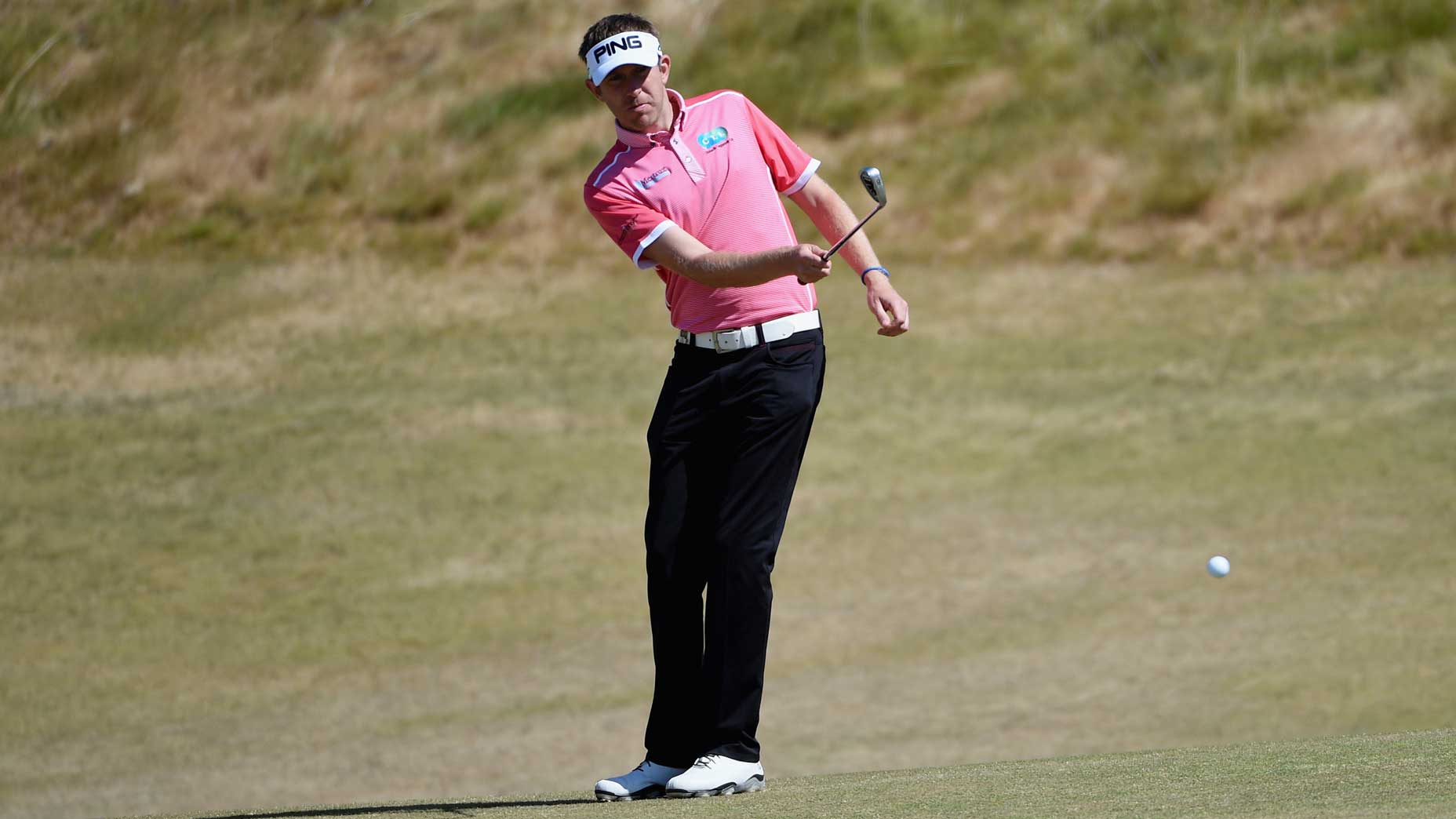 Onehanded chipping can fix your chipyips BVM Sports