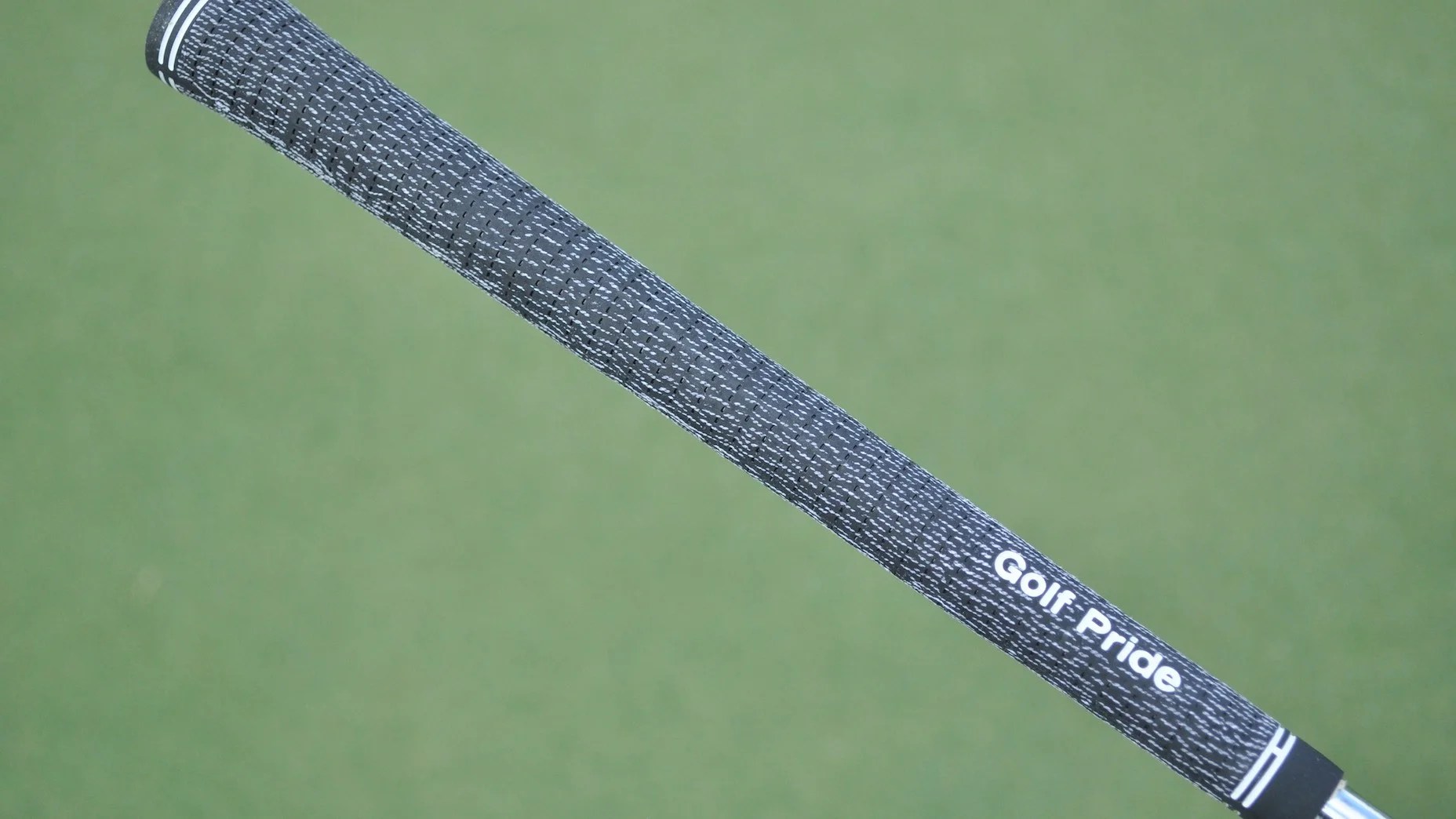 Fully Equipped Mailbag How do different grips affect my golf swing?