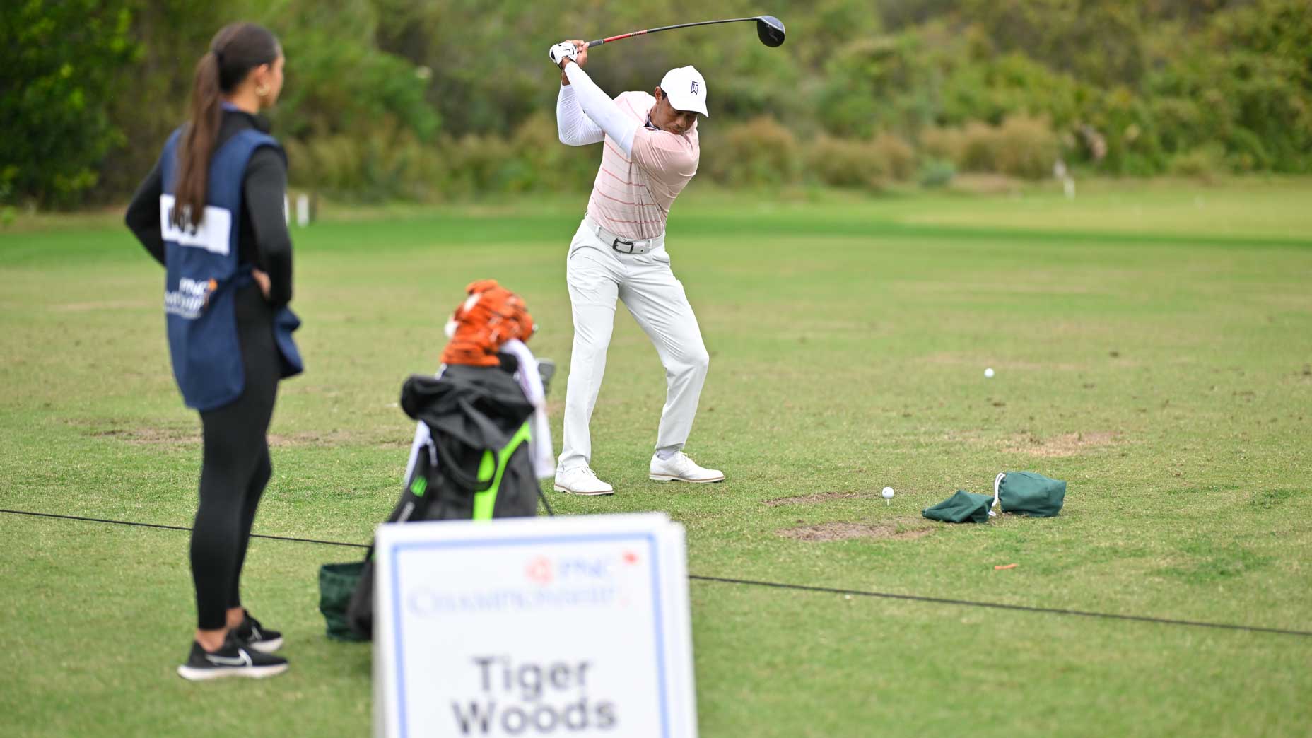 10 Proven Ways to Warm Up Like a Tour Pro for a Successful Round of