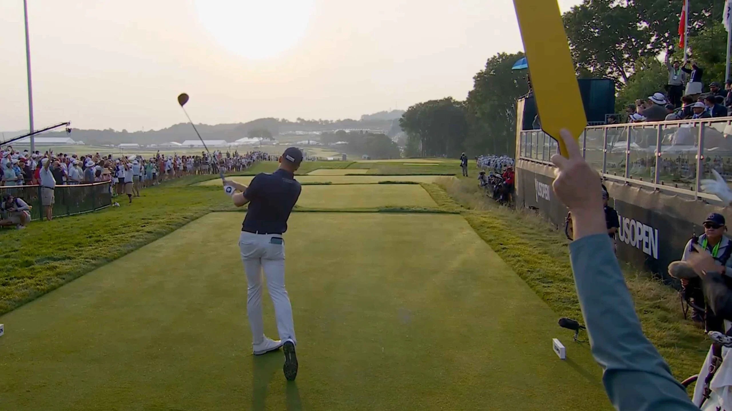 Dentist opens U.S. Open with shocking tee shot, quickly redeems himself