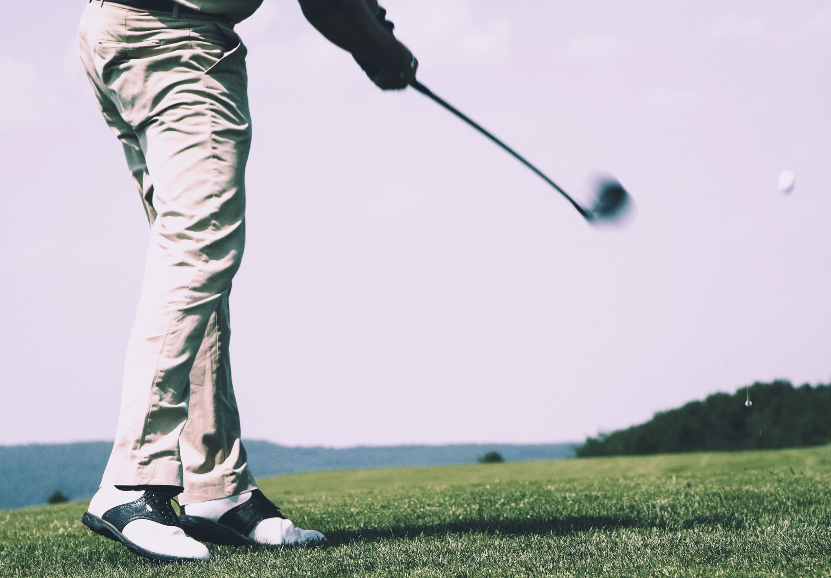 Tips For Buying Men’s Golf Clothing