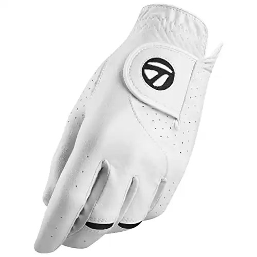 Why Some Golfers Wear Two Gloves (& Why Most Only Use One)