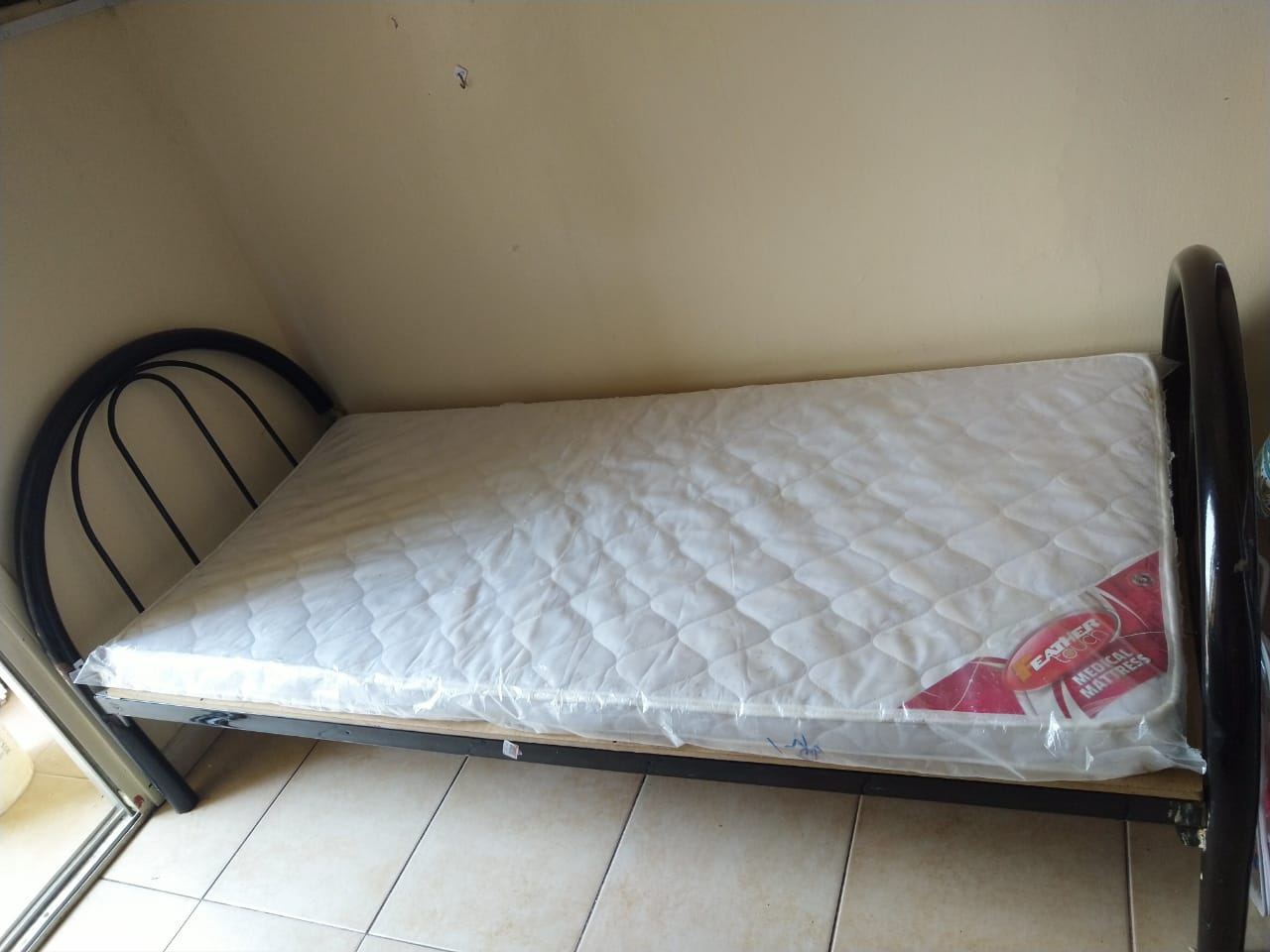 LADIES BED SPACE AT BUR DUBAI FOR 700/ UAE Classifieds