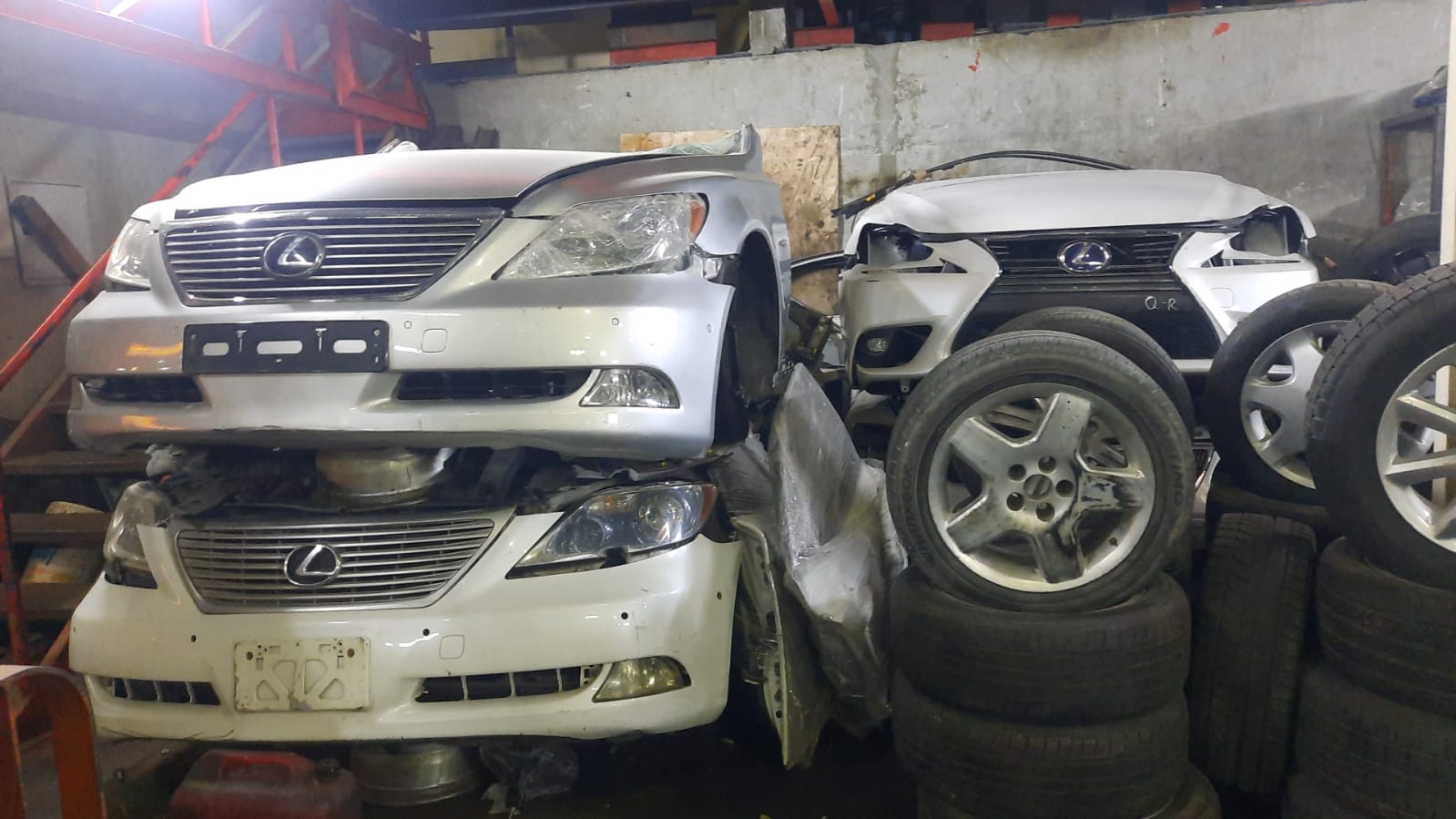 AL BARJEEL LEXUS USED CARS & SPARE PARTS TR. (Used auto parts, Dealer