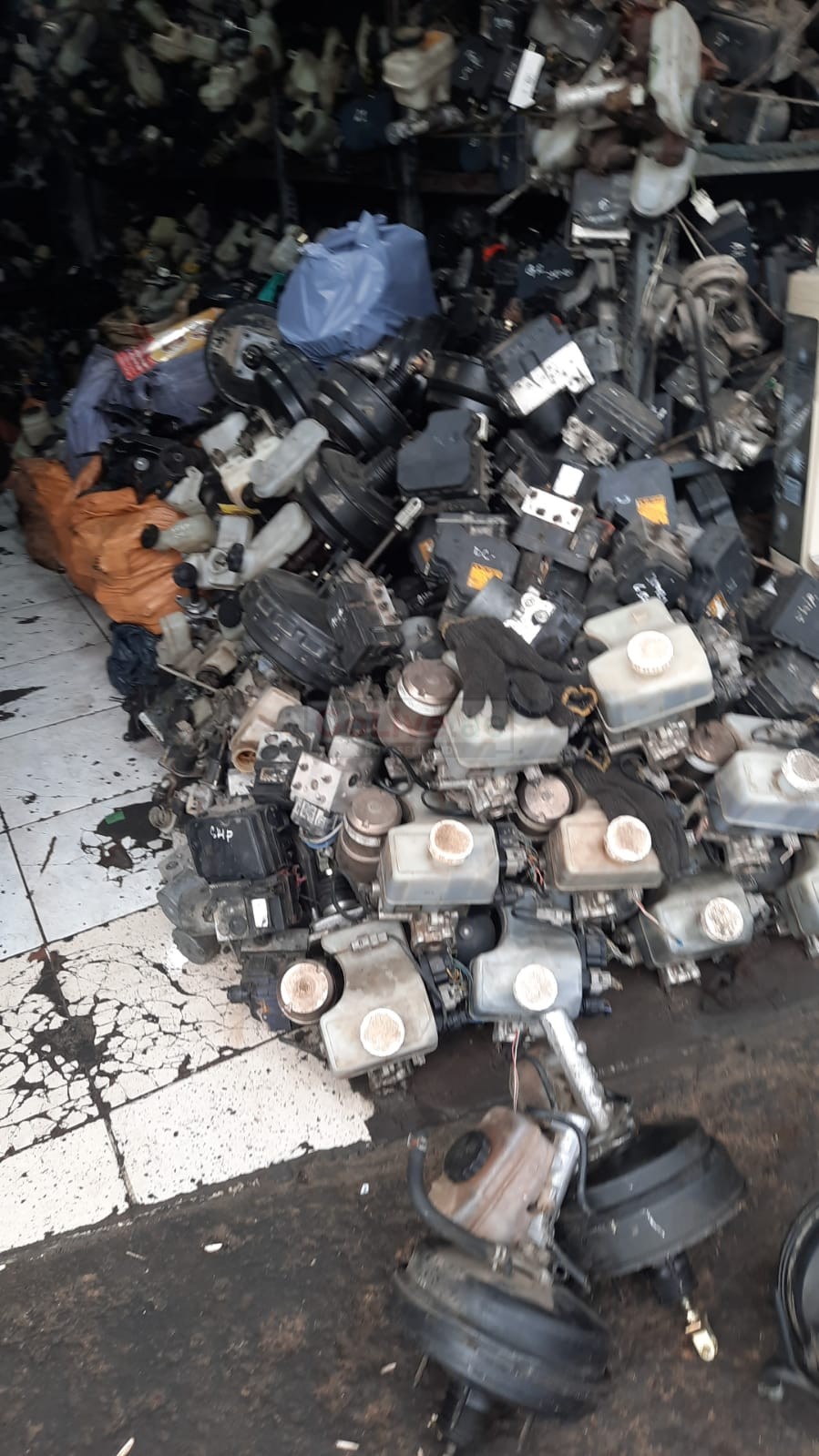 MOHAMMAD KHOKON USED AUTO SPARE PARTS TR. (Used auto parts, Dealer