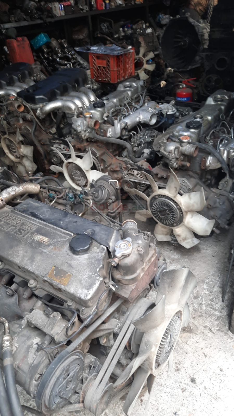 DUBAI LOS ANGELES USED ISUZU MAZDA MITSUBHISHI CARS & SPARE PARTS TR