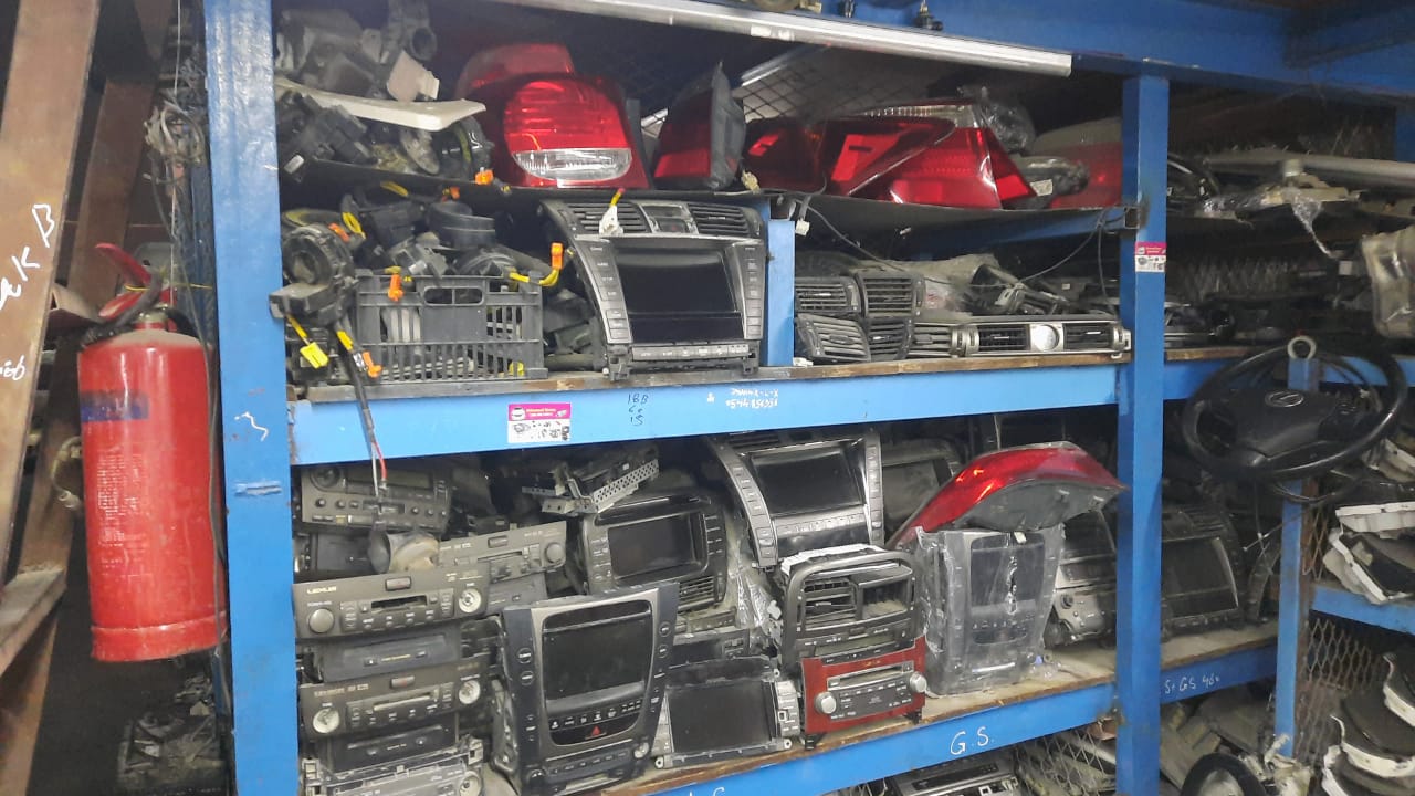 AHMAD JINNAH USED LEXUS AUTO SPARE PARTS TR. (Used auto parts, Dealer