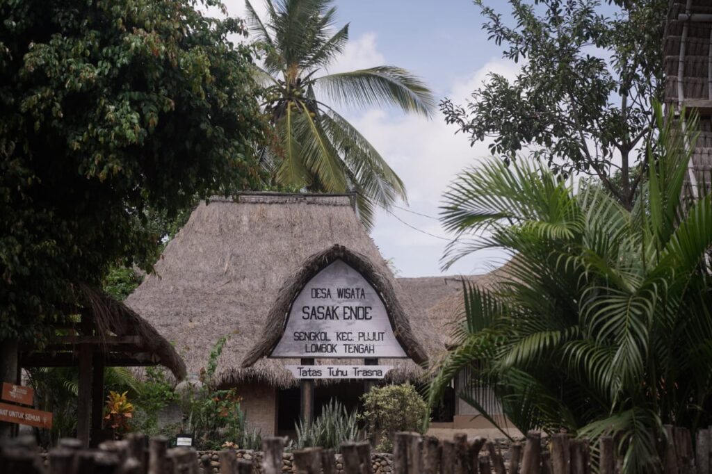 Desa Wisata Sasak Ende Go Mandalika