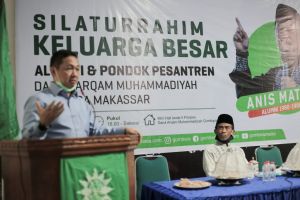 matta 300x200 Anis Matta Kunjungi Darul Arqam Muhammadiyah Gombara - Gombara