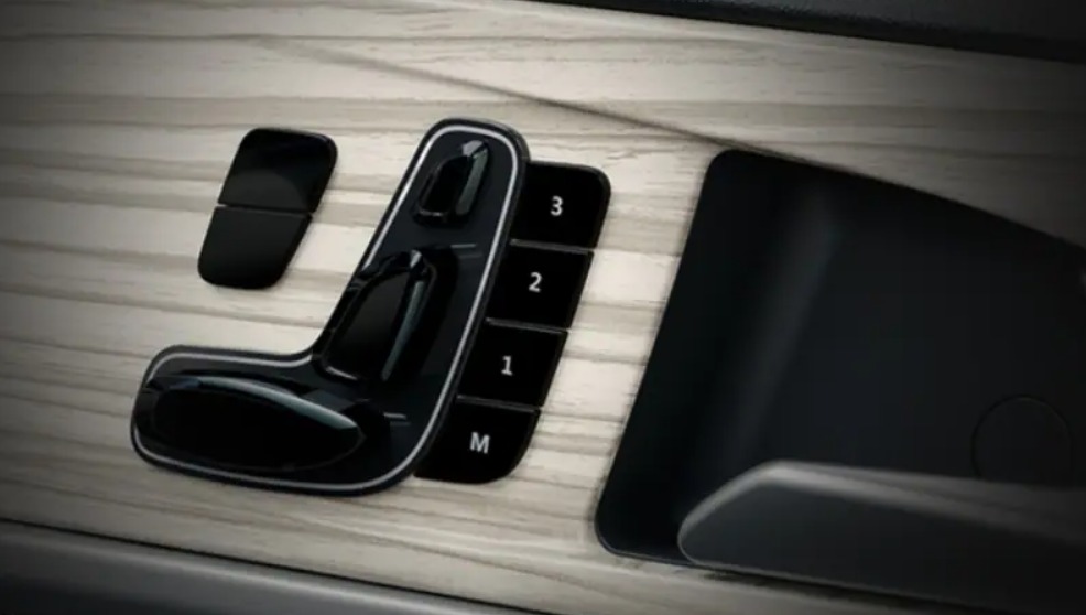 How Useful Are Powered (Electronic) Seats?