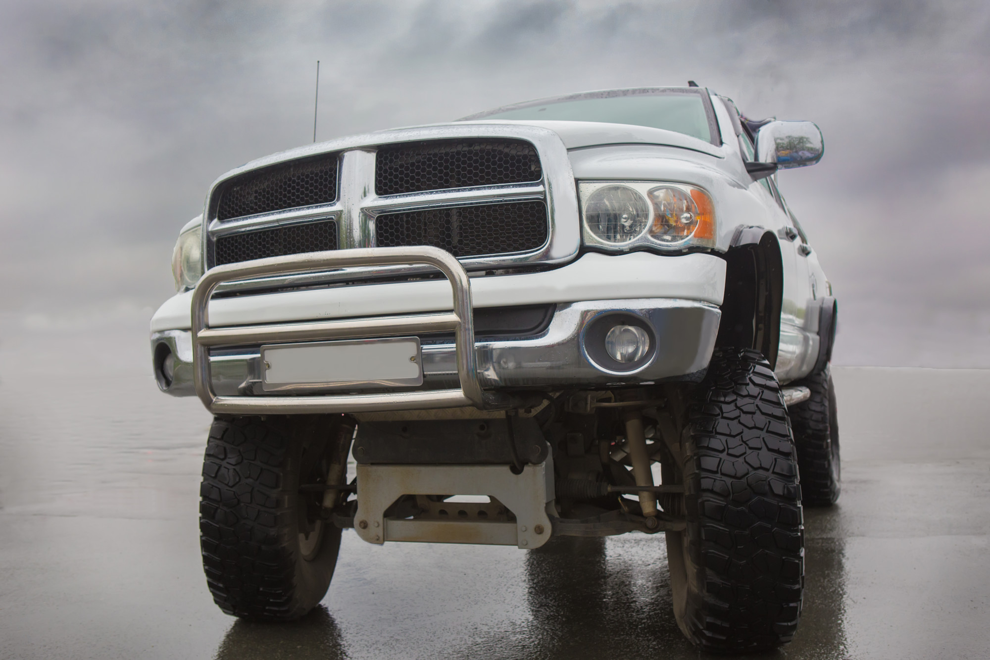 Lifting a Truck Pros and Cons Go Motors