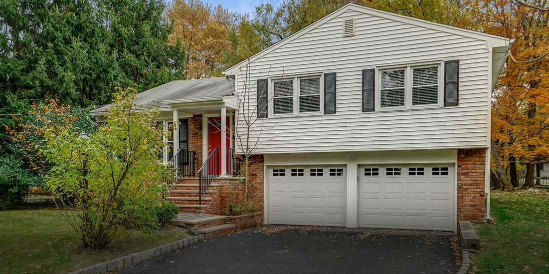 68 WESTVIEW ROAD, SHORT HILLS