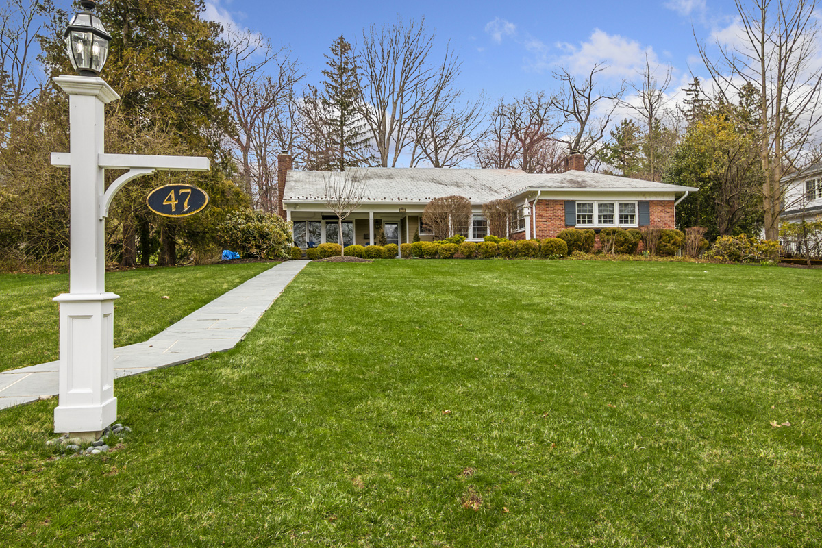 47 Joanna Way, Short Hills