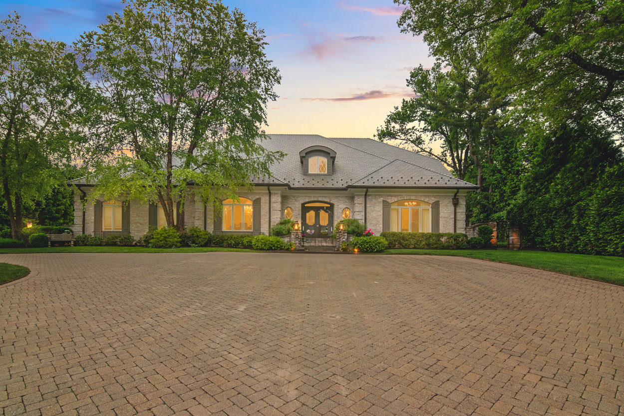 11LockhernDriveCustomBuiltAllBrickPalatialFrenchManor