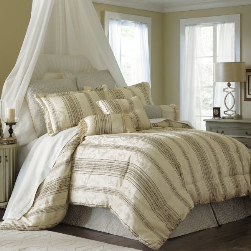 * Blanket America Lola 7Piece Full Comforter Set, Ivory koramilmaning