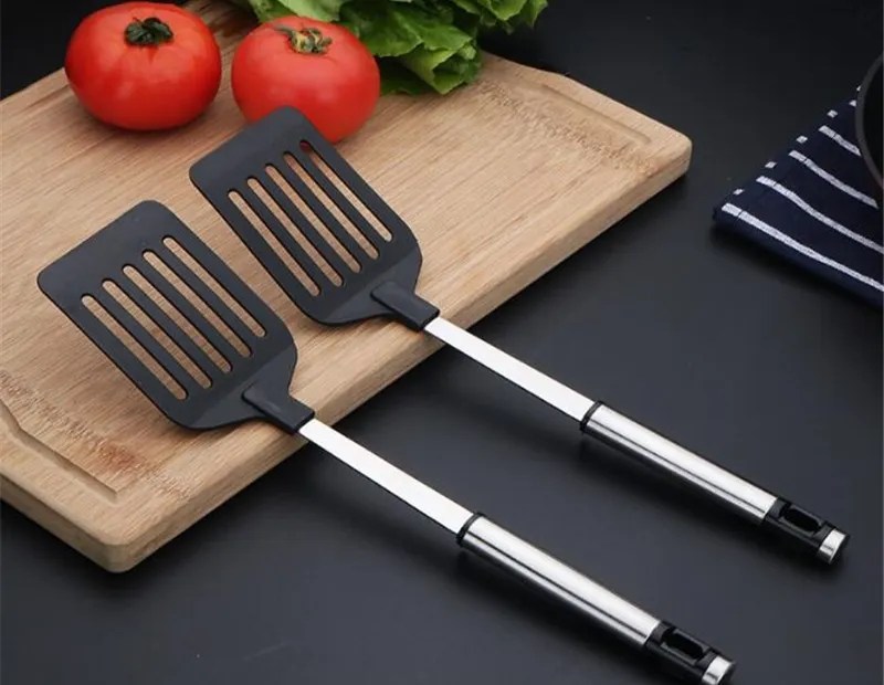 Spatula Vs Flipper Which Is Best For You In Cooking? 2023