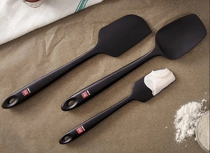 Spatula Vs Flipper Which Is Best For You In Cooking? 2023