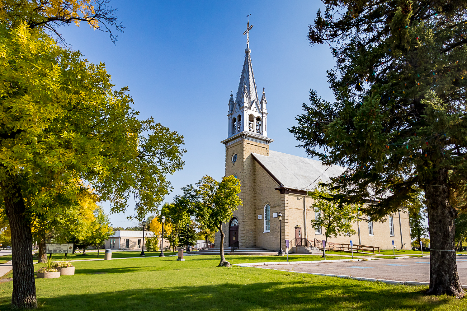 Lorette Real Estate & Community Guide Goodfellow Realty