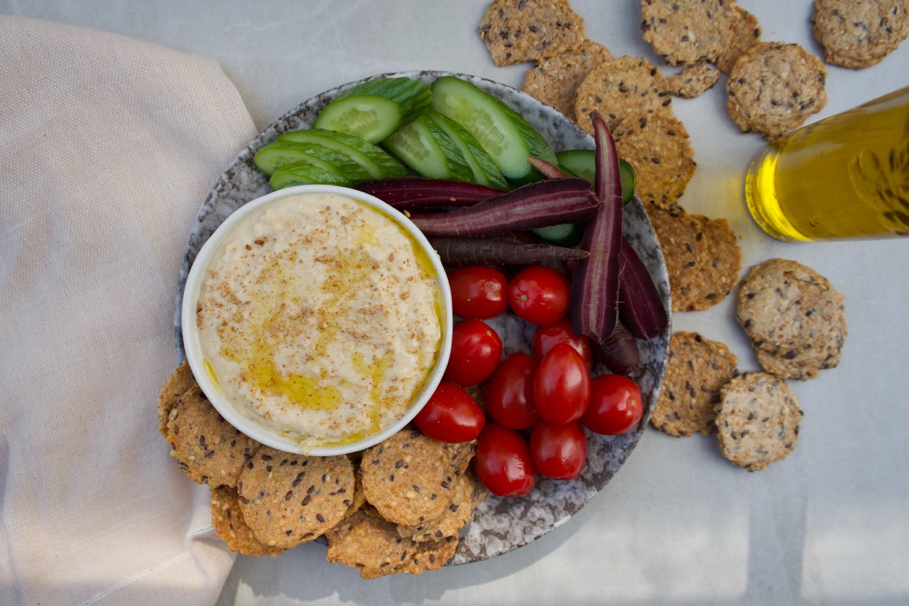 What Goes Well With Hummus? Good Food Mama