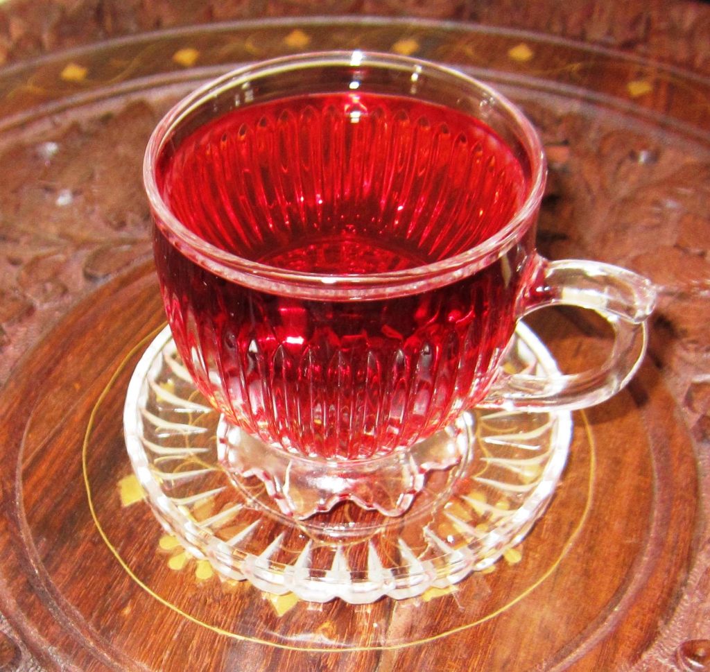 12 Amazing Benefits Of Red Zinger Tea