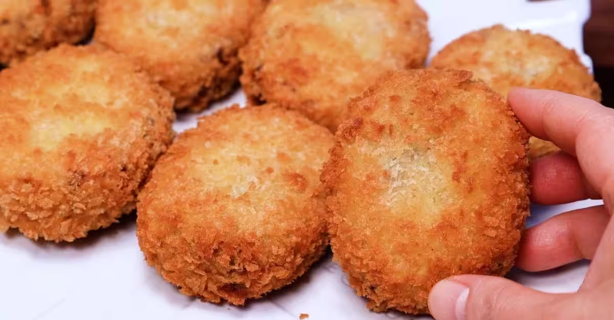 Potatoes and Ground beef! It's so delicious that you want to cook