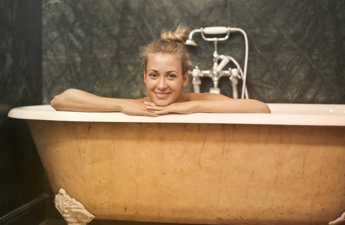 How To Lighten A Spray Tan The Best Way Good Looking Tan