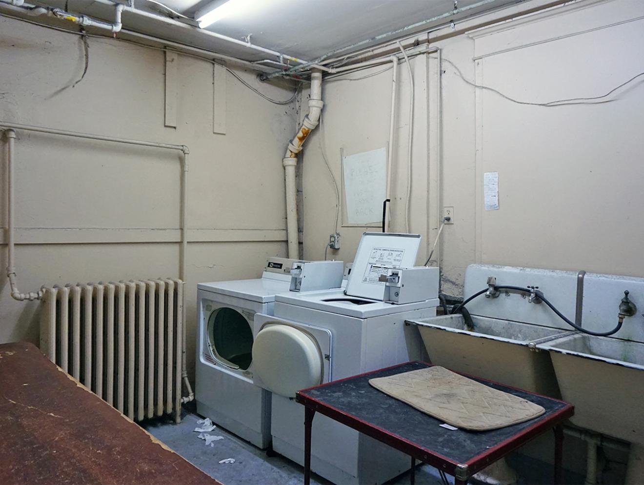 Creswell Apartments 1455 West 8th Avenue, Vancouver Goodman