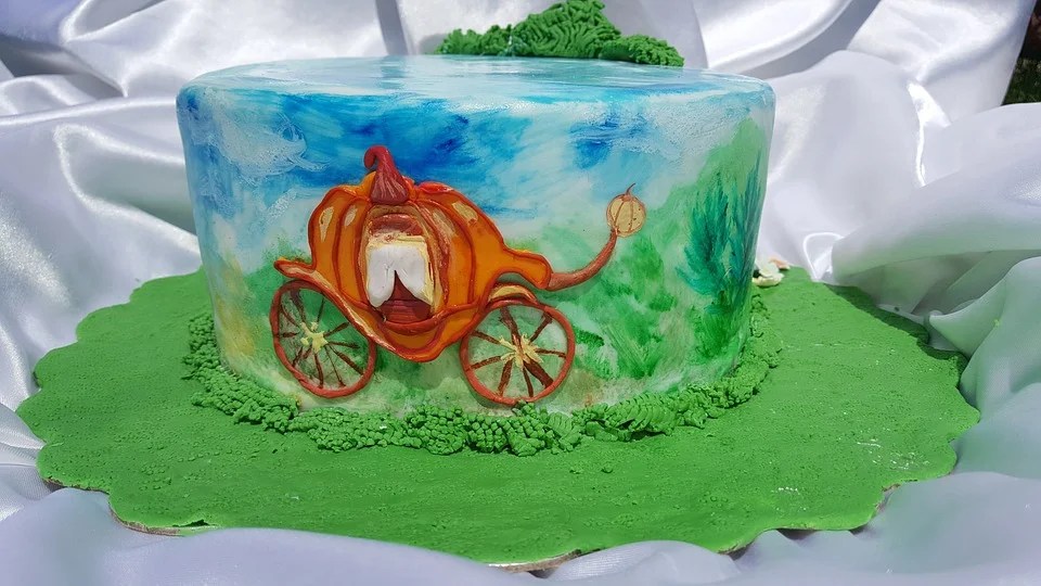 Online Cake Delivery Benefits Timely Delivery Of Cake