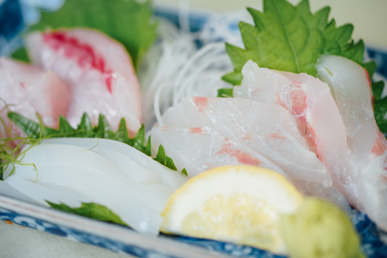 毎朝市場から直送！三崎の超人気店「まるいち食堂」は、味も魚の目利きも天下一品 gooone（ゴーン）