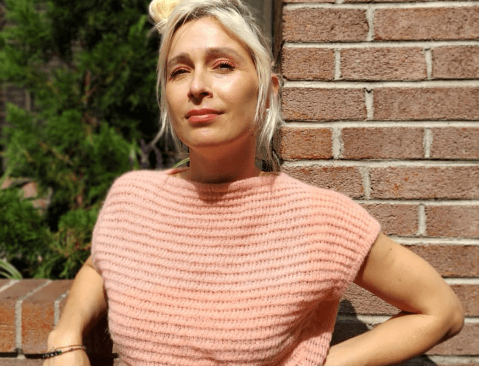 Top Colorist Marie Robinson Keeps It Simple Glowy Skin, Bleached