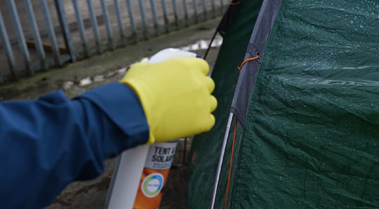 9 Easy Steps To Waterproof A Tent Outdoor Zone