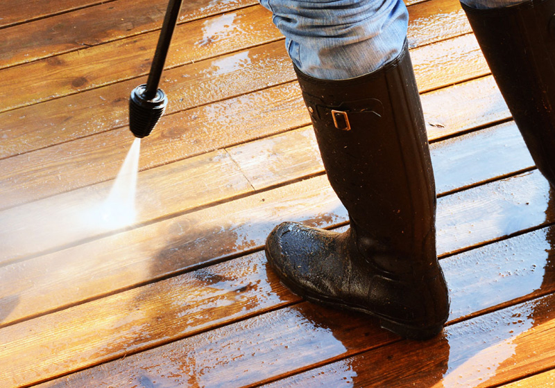 When to Use Pressure and When to Soft Wash Phoenix Clean