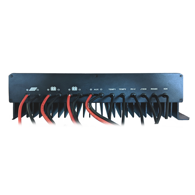 Phantom 30-amp Dual-In Dual-Out MPPT Solar Controller | Go Power! Solar
