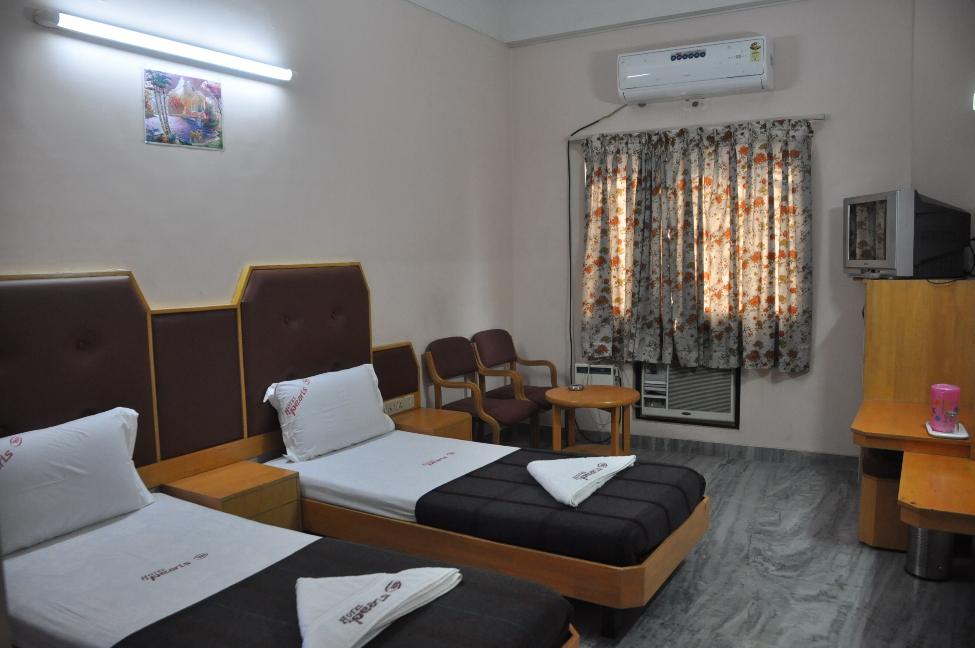 Hotel New College House Madurai INR 138.0 OFF ( ̶9̶9̶0̶ ) Hotel HD