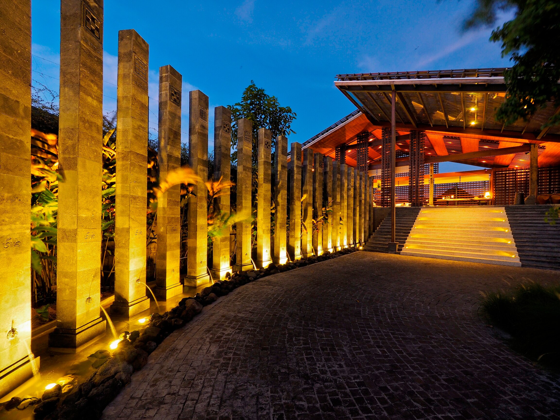 Hanging Gardens of Bali, Bali Villa 𝐇𝐃 𝐏𝐡𝐨𝐭𝐨𝐬 & 𝐑𝐞𝐯𝐢𝐞𝐰𝐬