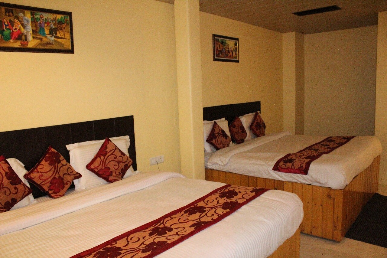 Hotel Samson Patnitop INR 783.0 OFF ( ̶2̶7̶0̶0̶ ) Hotel 𝐏𝐡𝐨𝐭𝐨𝐬 & 𝐑𝐞𝐯𝐢𝐞𝐰𝐬
