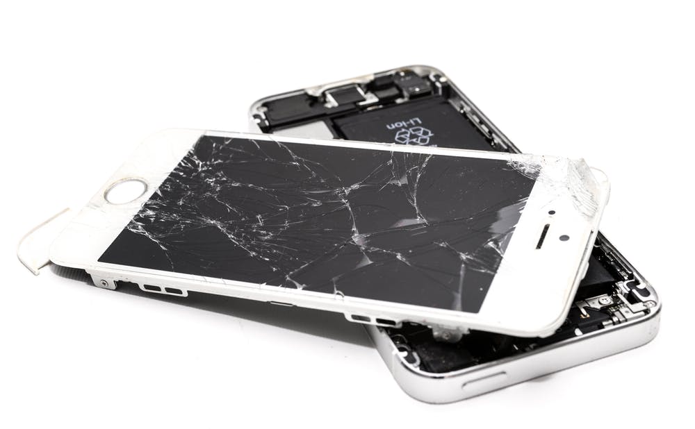 The Top 7 Reasons You Need to Have Your Phone Repaired