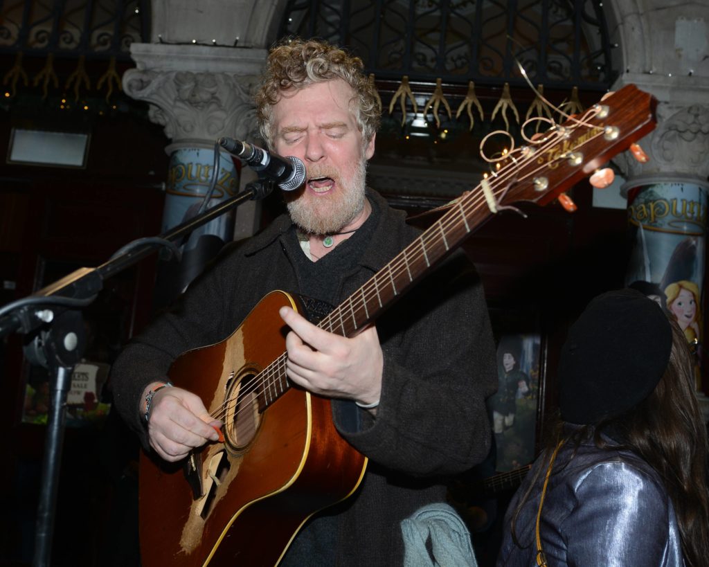 Glen Hansard reveals he’s set to tietheknot in two weeks Goss.ie