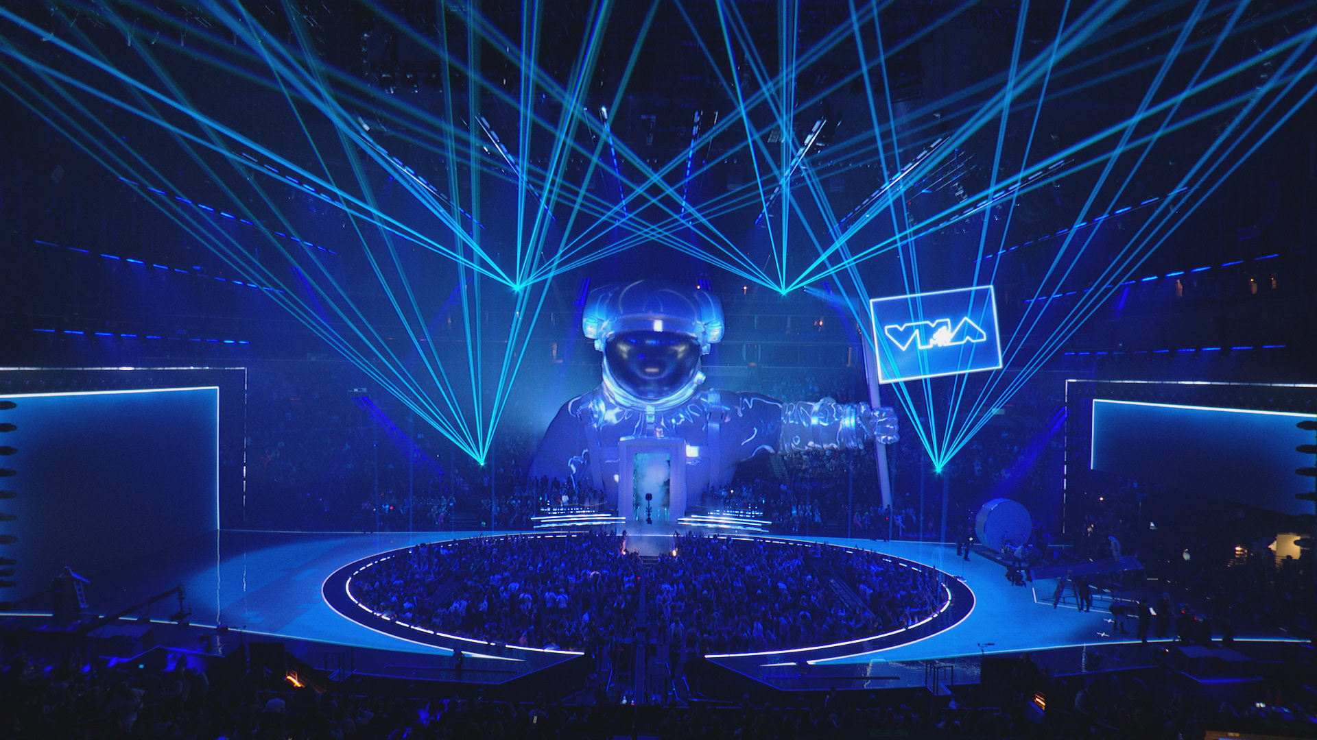 Everything you need to know about the 2022 MTV VMAs Goss.ie