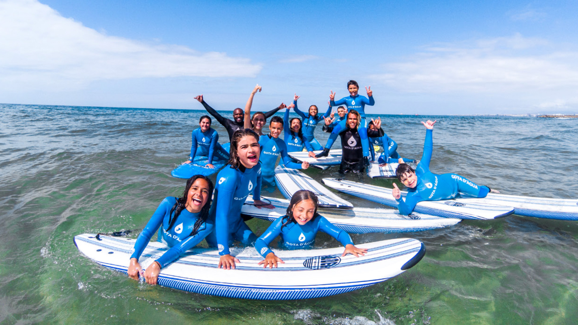 Gota Dagua Surf Camp Portugal Melhores Férias de Surf Casa