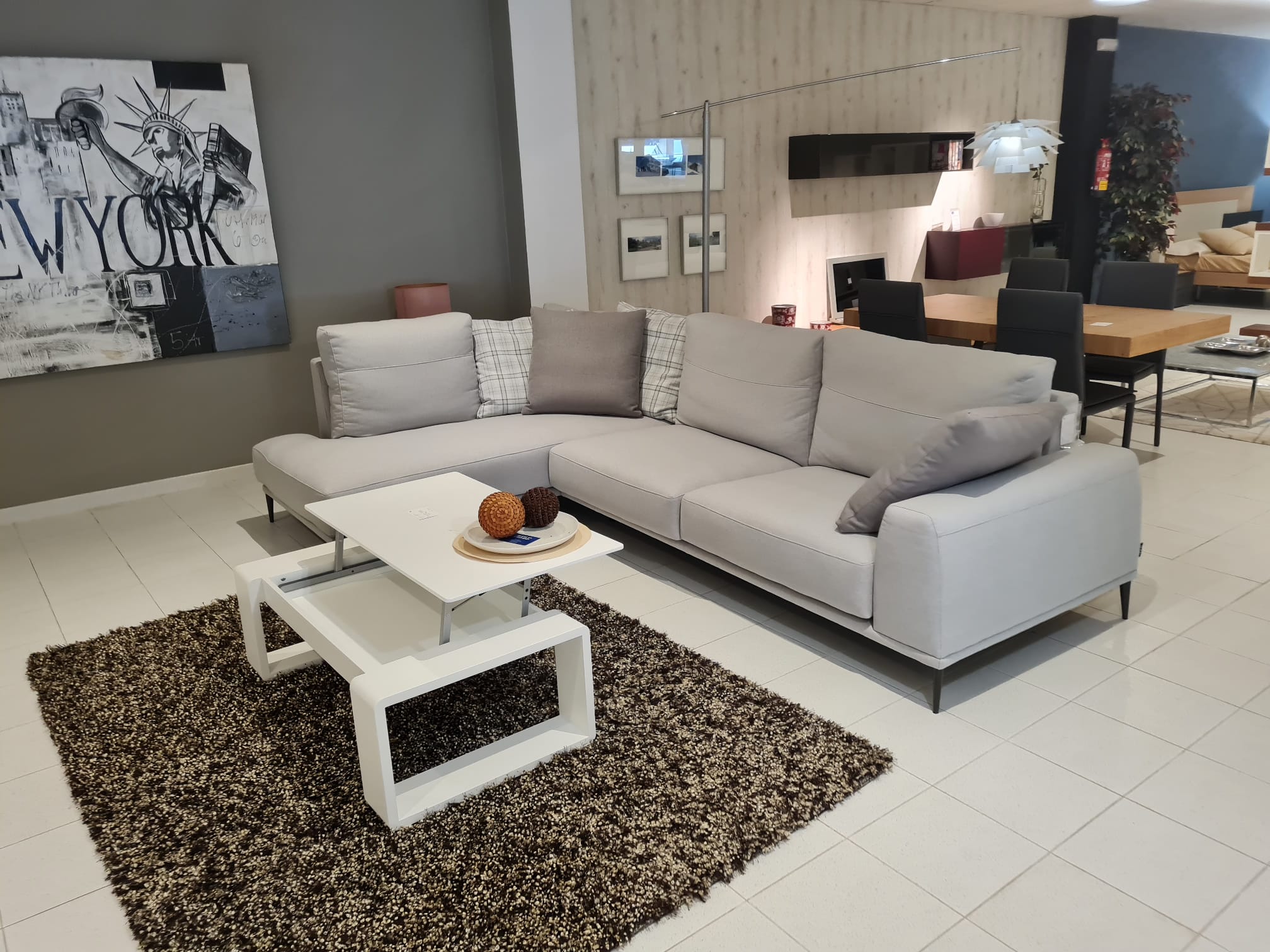 SOFÁ DE ALTA CALIDAD (EXPOSICIÓN). FABRICACIÓN NACIONAL Muebles Goterris