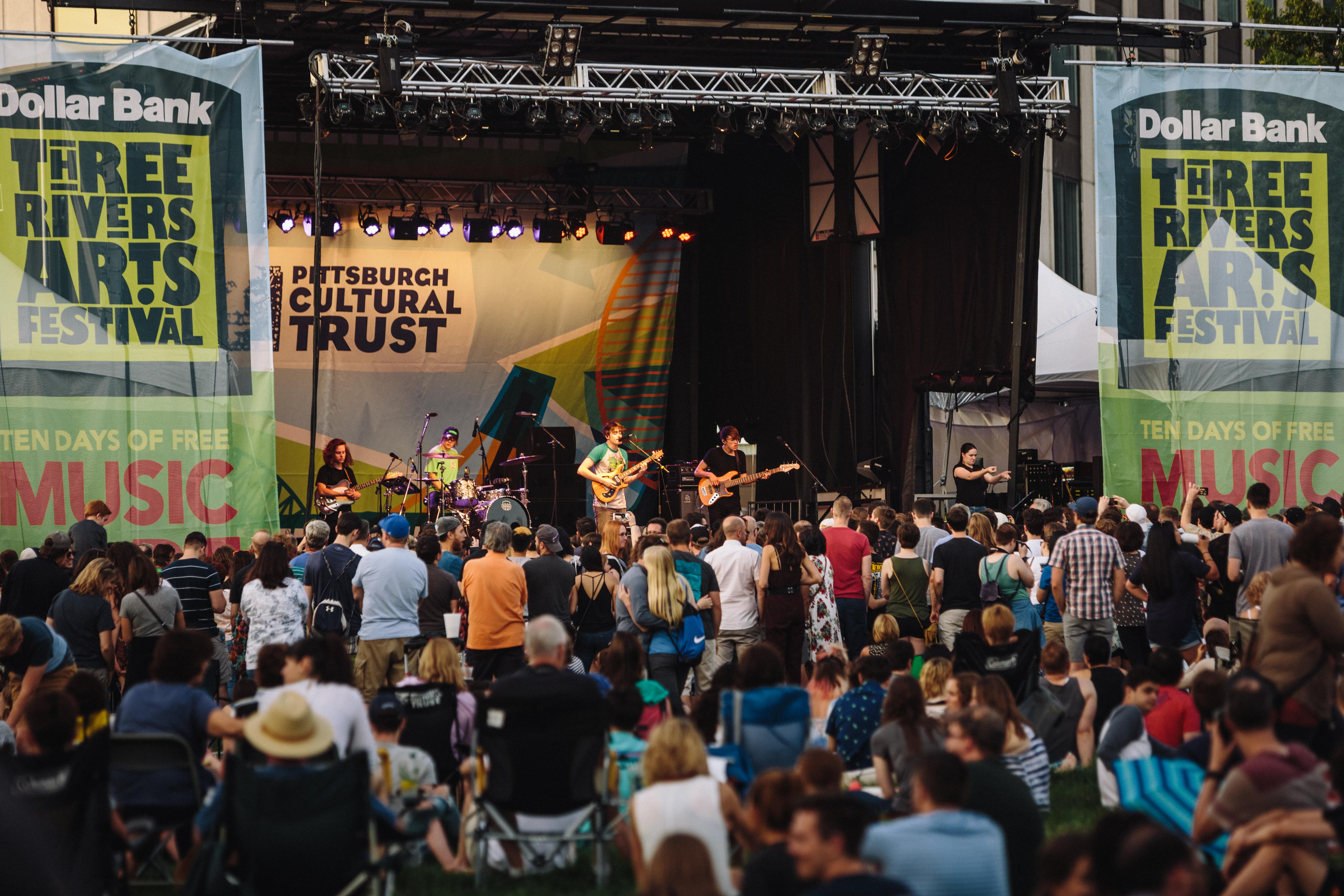 Dollar Bank Three Rivers Arts Festival Free festivities in Pittsburgh!